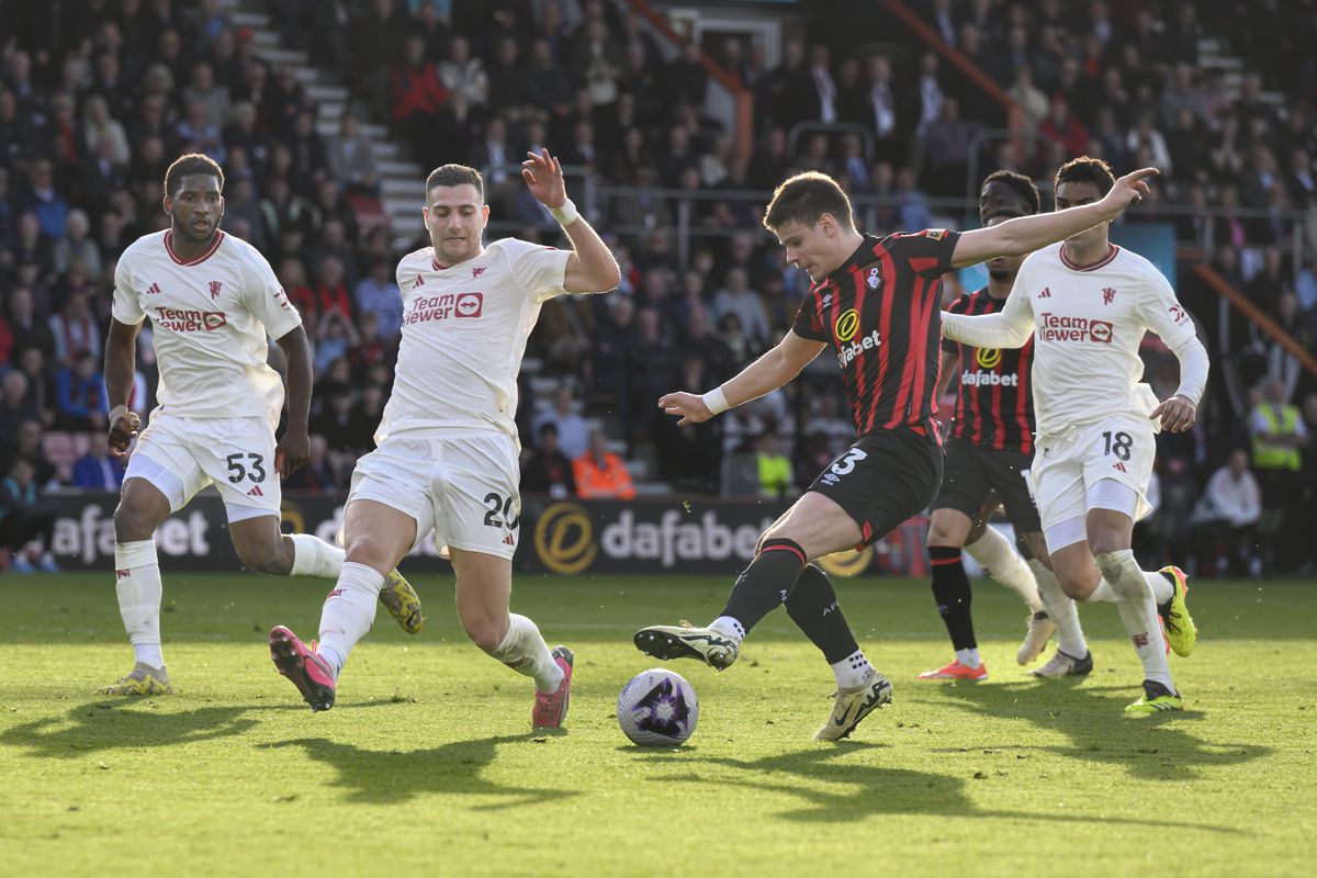 Nhận định soi kèo Manchester United vs Bournemouth vào 21h00 ngày 22/12/2024