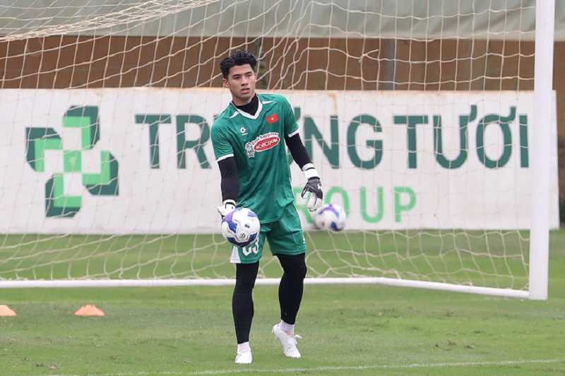 Thi đấu ấn tượng, Hồ Tùng Hân có khả năng được bắt chính tại SEA Games