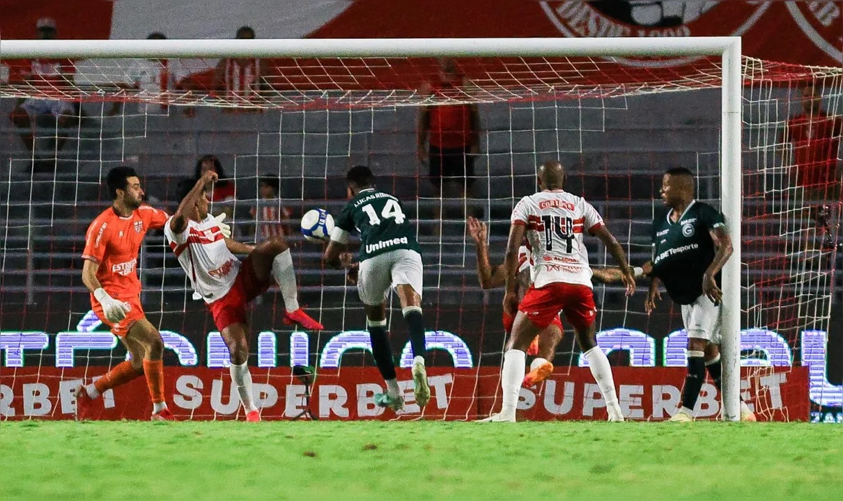 Nhận định soi kèo CRB vs Goias lúc 02h00 ngày 15/6/2025