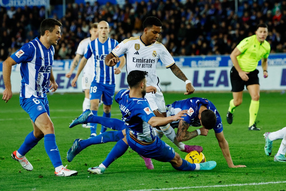 nhan-dinh-soi-keo-deportivo-alaves-vs-real-madrid-luc-03h00-ngay-15-12-2025-1